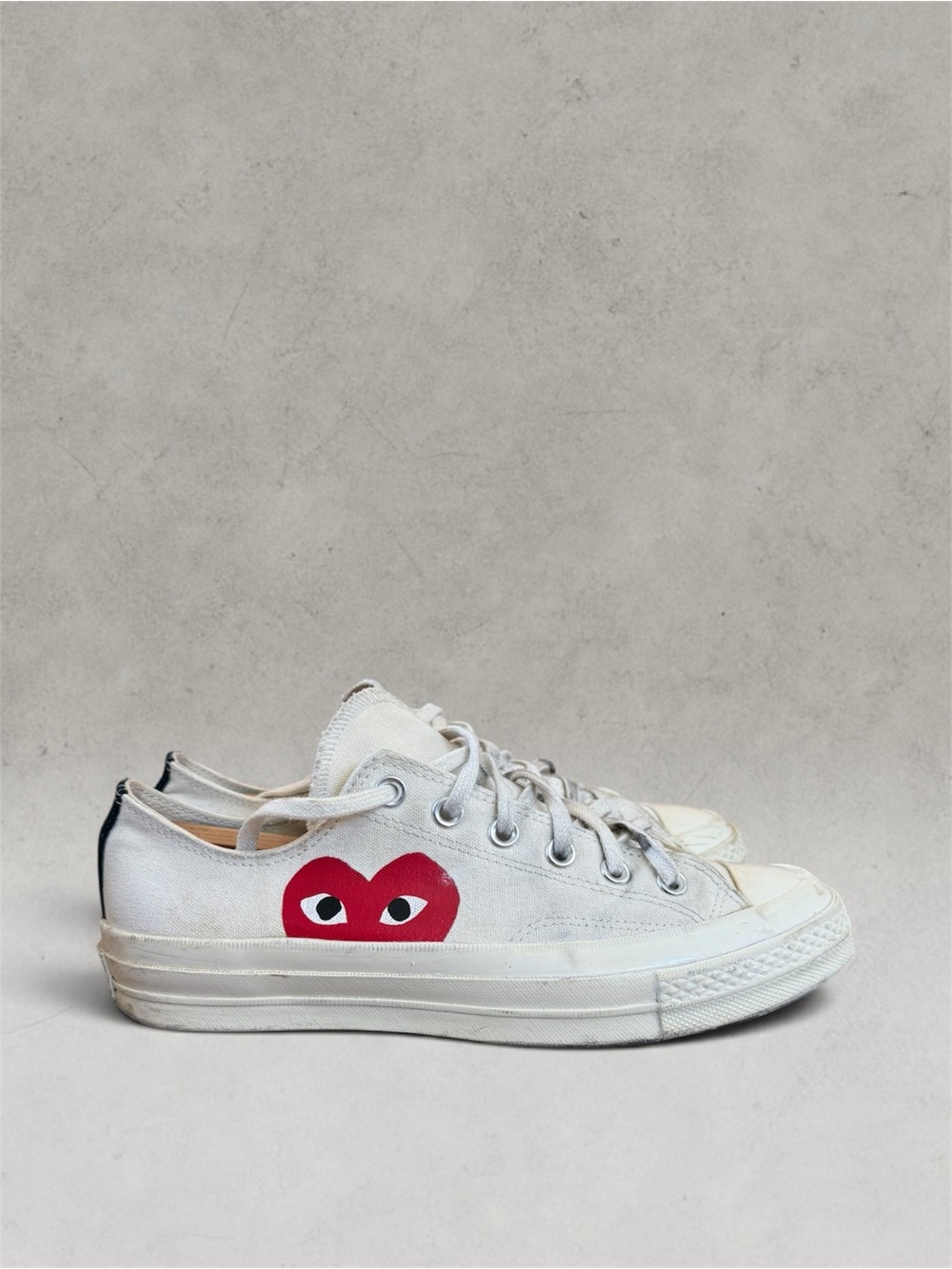 Comme des Garcons PLAY White Canvas Low-Top Sneakers with Red Heart